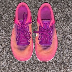 nike flex run shoes